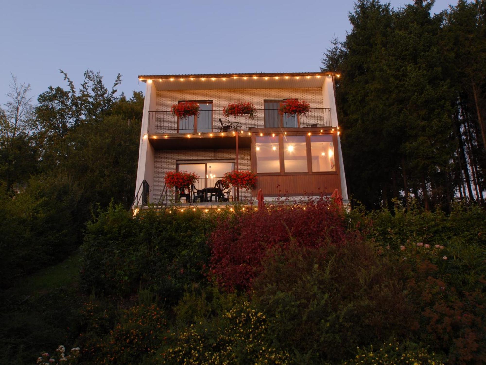 Modish Holiday Home In Waimes With Sauna Exterior foto